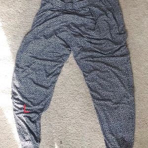 Patterned joggers